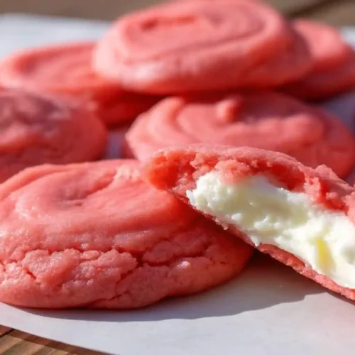Strawberry Cheesecake Cookies