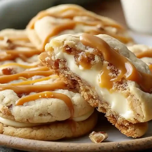 Caramel Cheesecake Cookies